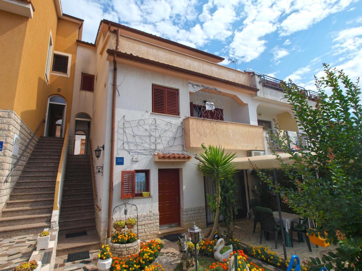 Apartments Vida 1682 พูลา ภายนอก รูปภาพ